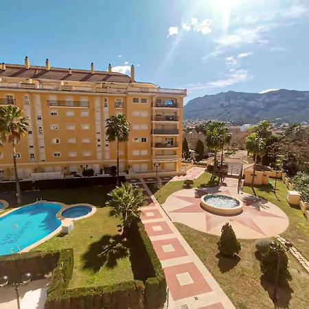 Con Piscina Y Vistas A La Montana Apartament Denia