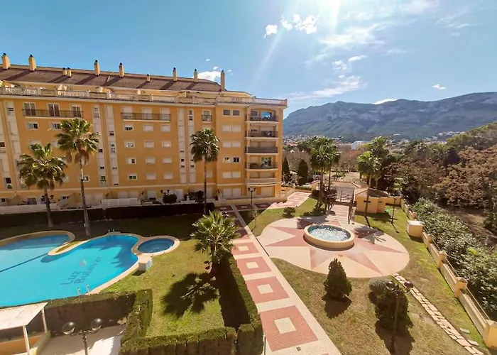 Con Piscina Y Vistas A La Montana Apartament Denia